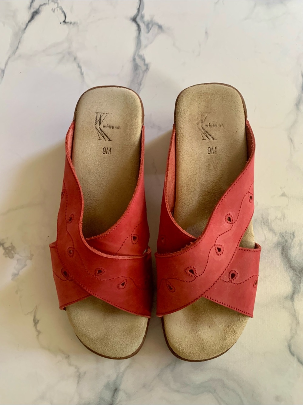 White Mt. Women's Red Leather Slide Sandals Cut-Out Slip-On Casual Comfort 9M